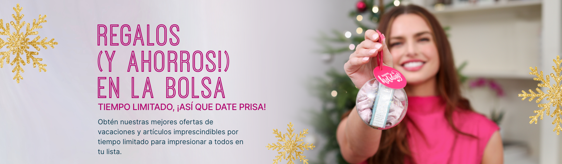 Regalos (¡y ahorros!) en la bolsa con los artículos imprescindibles para las fiestas de Neora. Mujer sonriendo y sosteniendo el set de navidad todo para los ojos de Neora.